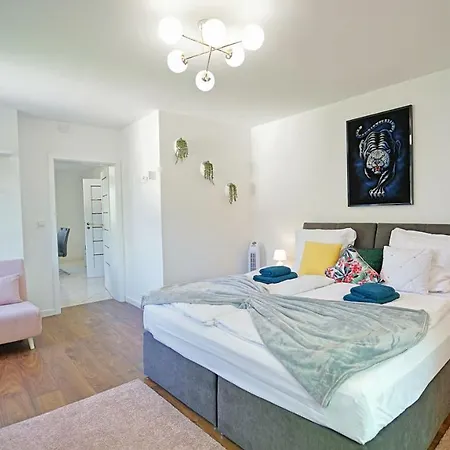 Every Sky Nad Lomnica 1b-6a Апартаменты